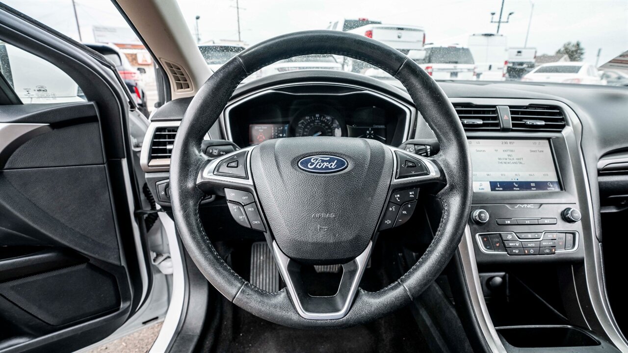 2020 Ford Fusion SEL   - Photo 15 - Reno, NV 89511