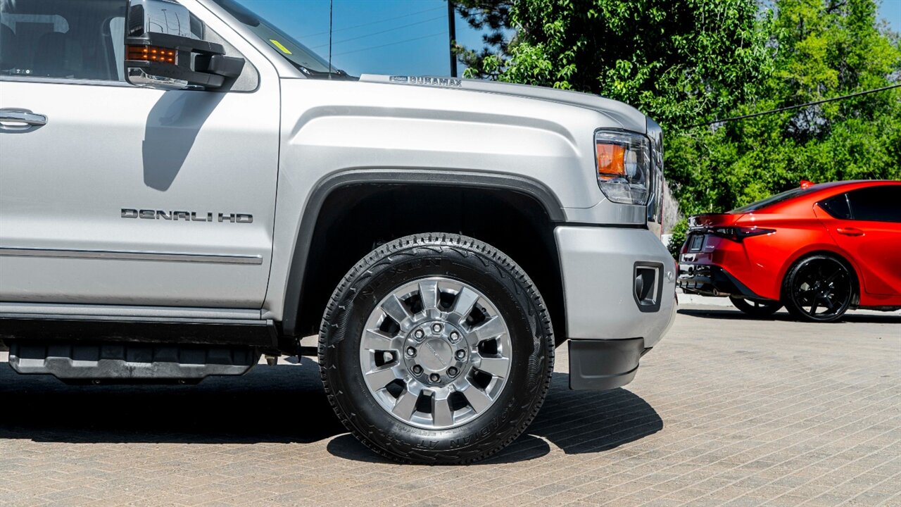 2019 GMC Sierra 2500 Denali - Photo 11 - Reno, NV 89511