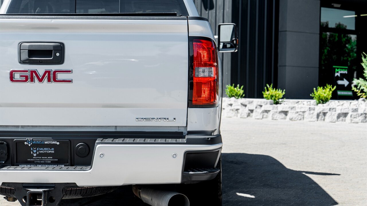 2019 GMC Sierra 2500 Denali - Photo 15 - Reno, NV 89511