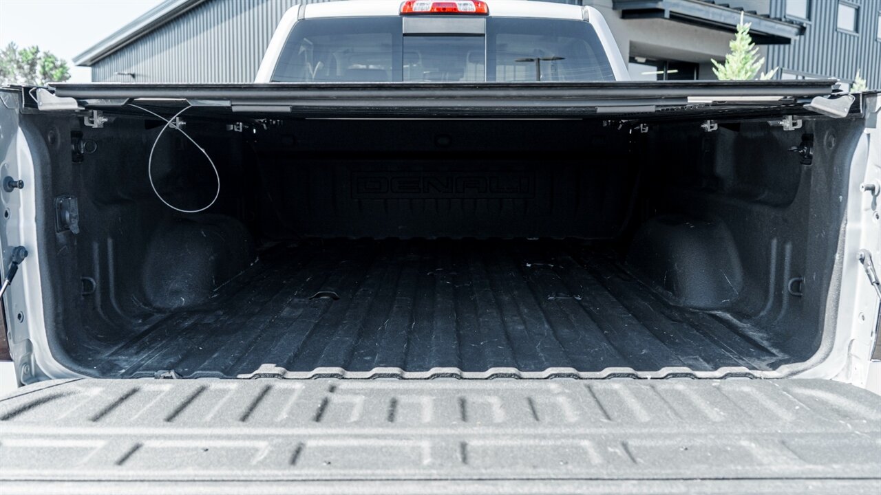 2019 GMC Sierra 2500 Denali - Photo 16 - Reno, NV 89511