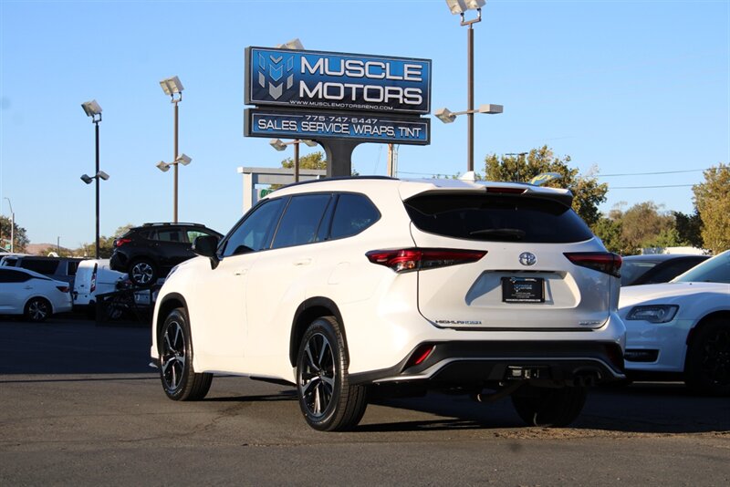 2022 Toyota Highlander XSE  