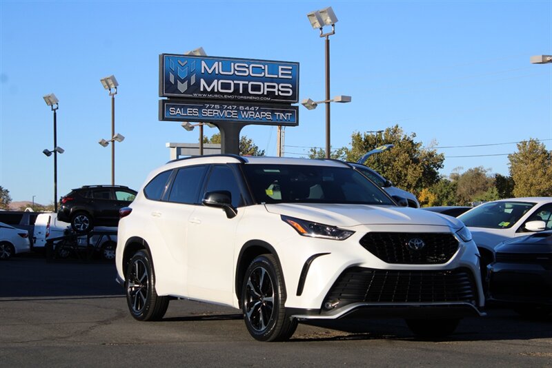 2022 Toyota Highlander XSE  