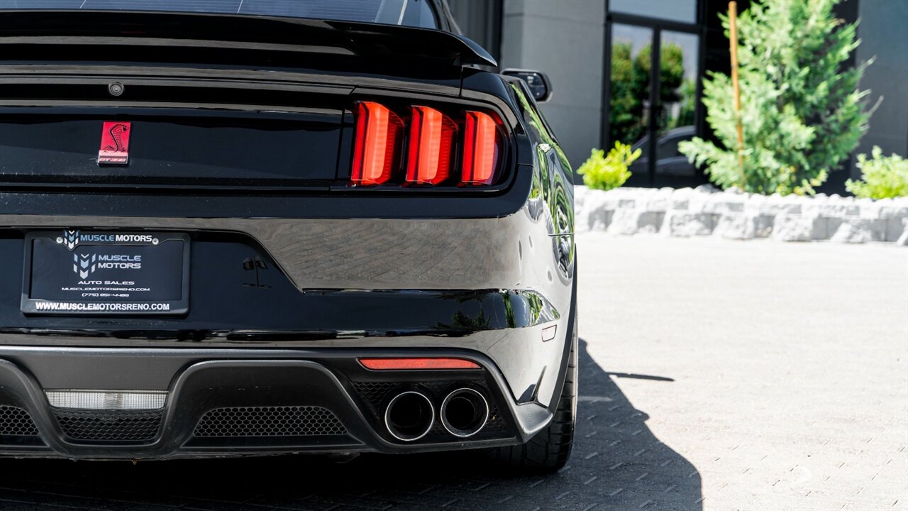 2016 Ford Mustang Shelby GT350 - Photo 7