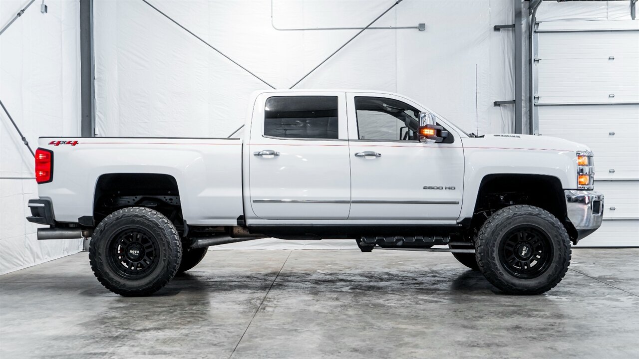 2019 Chevrolet Silverado 2500HD LTZ   - Photo 6 - Reno, NV 89511