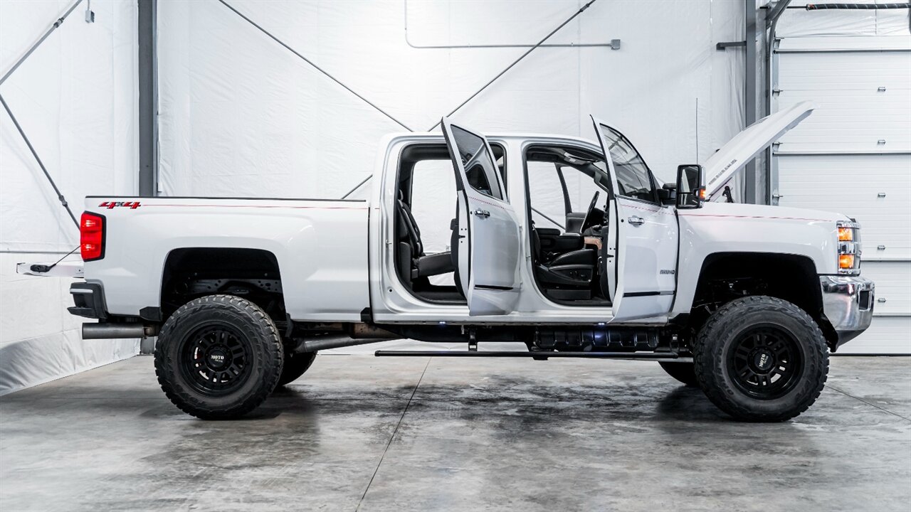 2019 Chevrolet Silverado 2500HD LTZ   - Photo 19 - Reno, NV 89511