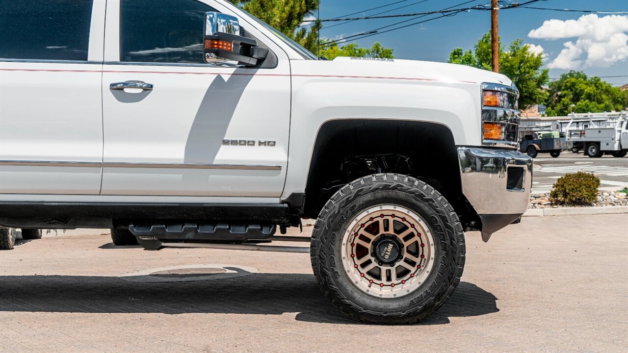 2019 Chevrolet Silverado 2500HD LTZ   - Photo 10 - Reno, NV 89511