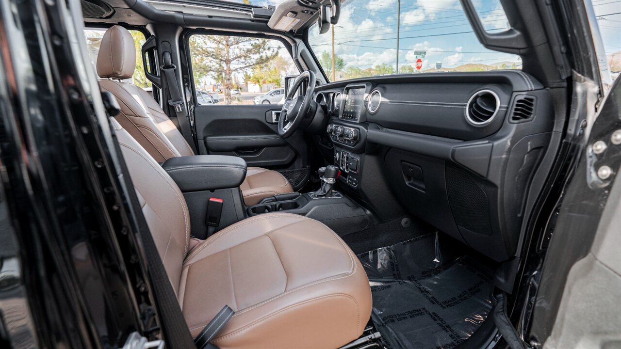 2023 Jeep Wrangler Sahara 4xe - Photo 17 - Reno, NV 89511