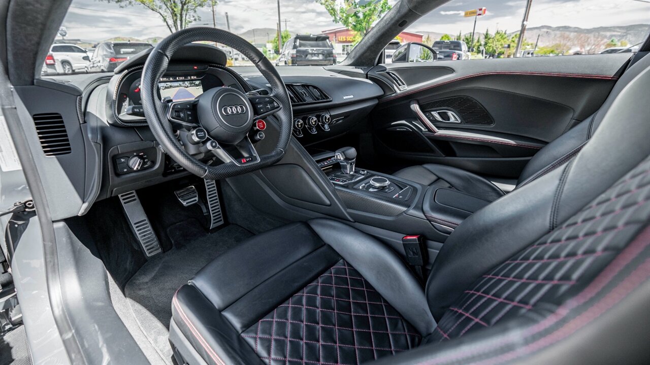 2017 Audi R8 5.2 Plus quattro  VF SUPERCHARGED - Photo 18 - Reno, NV 89511