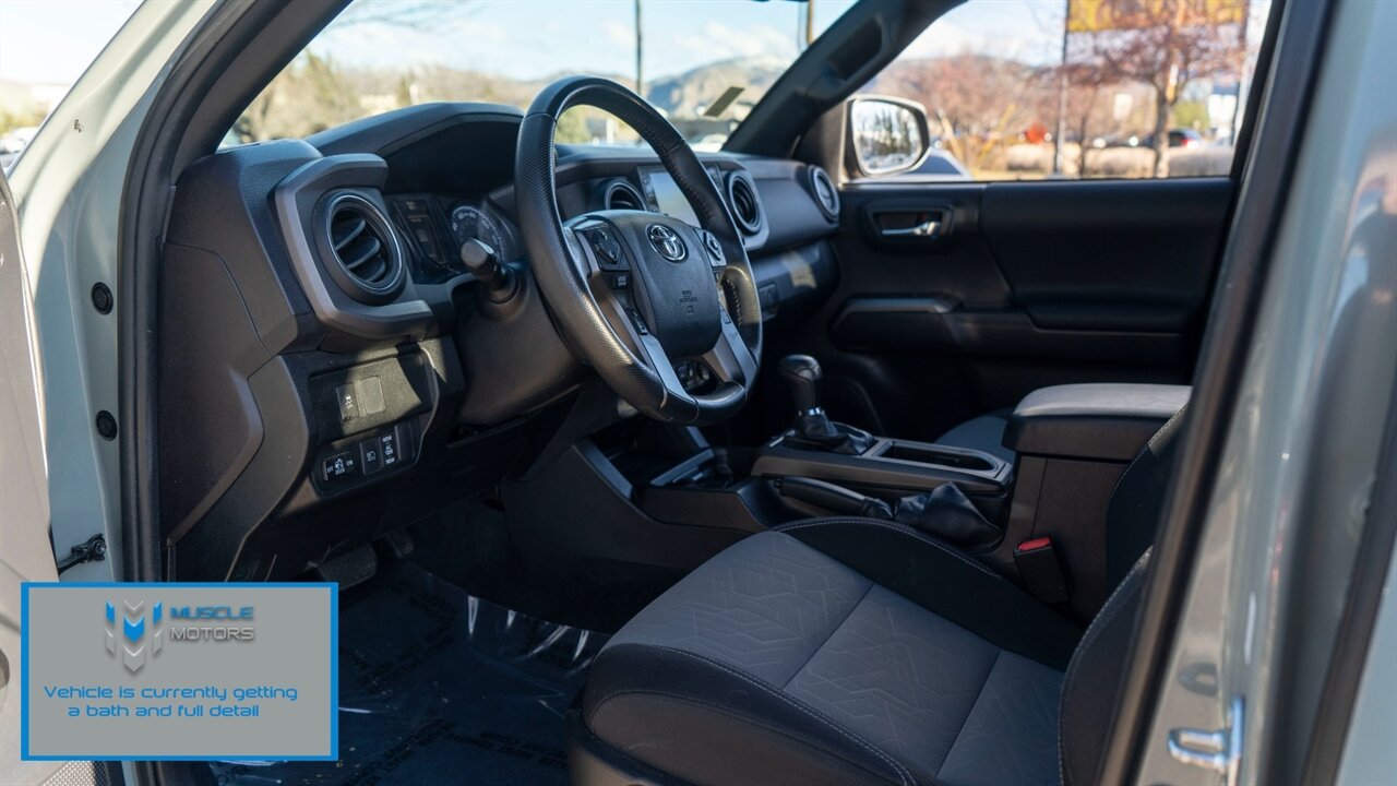 2023 Toyota Tacoma TRD Off-Road V6   - Photo 10 - Reno, NV 89511