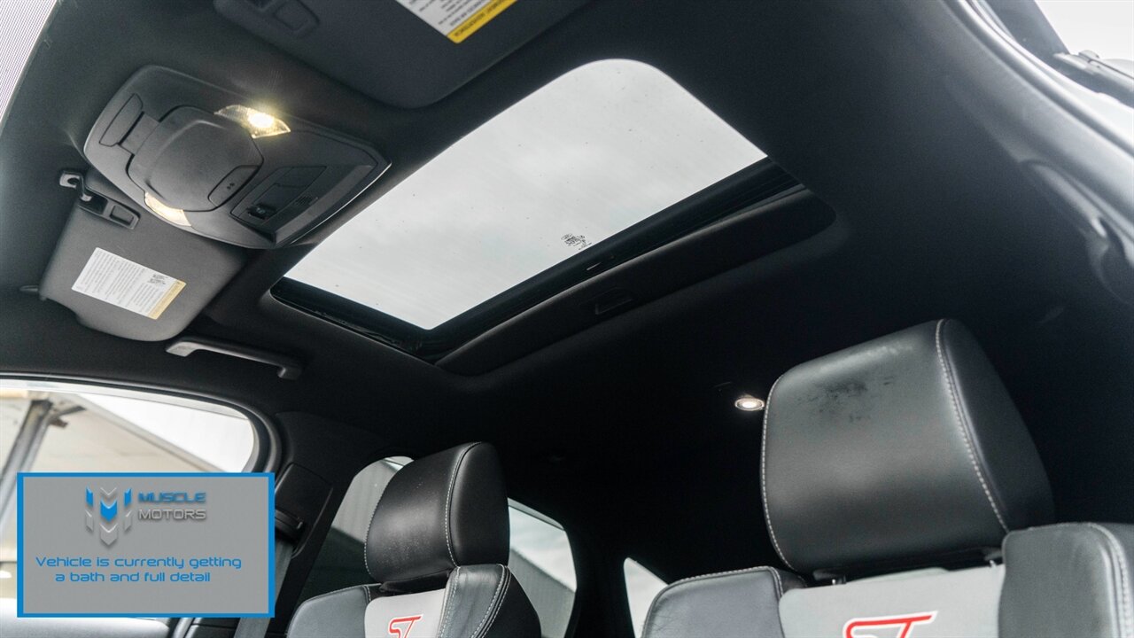 2018 Ford Focus ST - Photo 11 - Reno, NV 89511