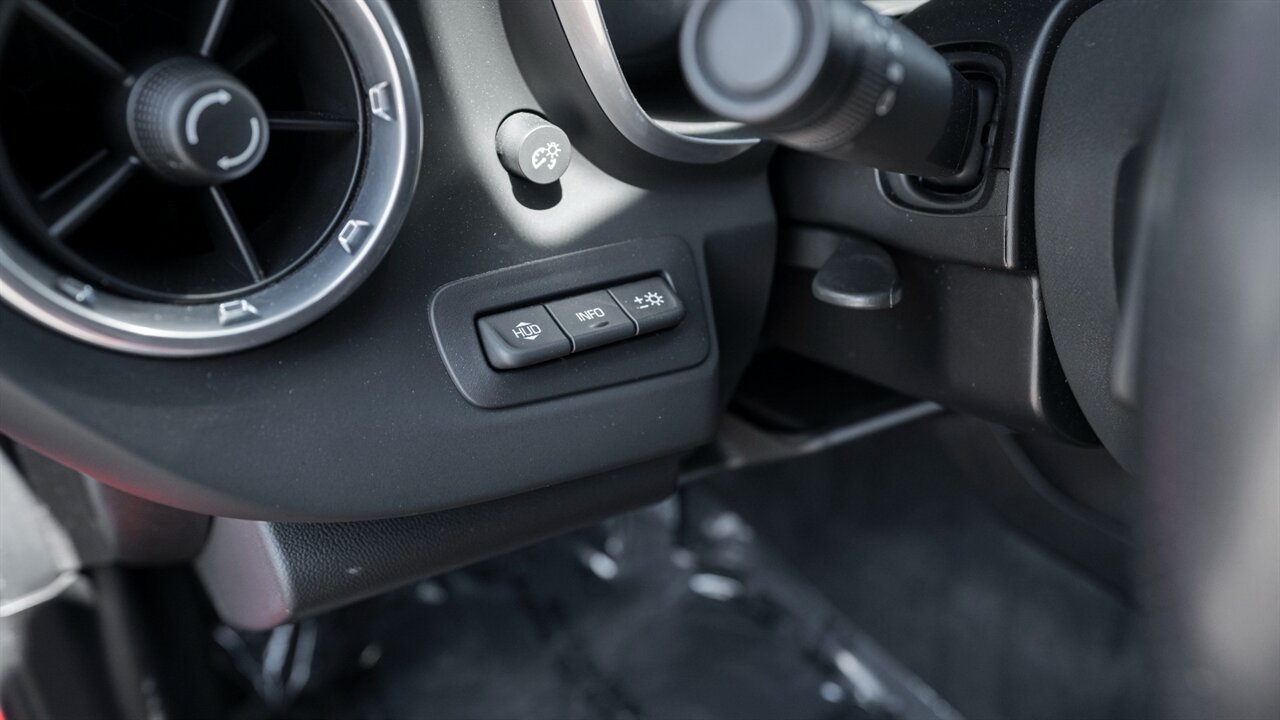 2016 Chevrolet Camaro SS 2SS - Photo 31 - Reno, NV 89511