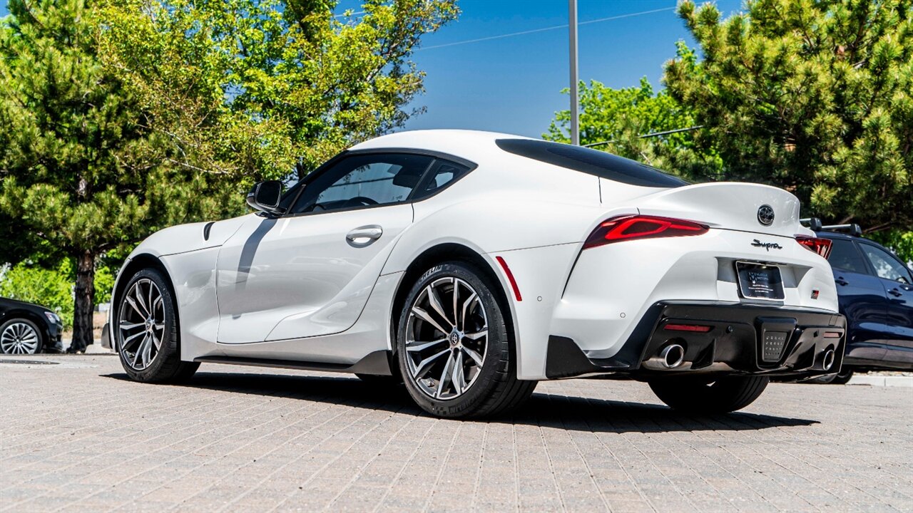 2022 Toyota GR Supra 2.0   - Photo 2 - Reno, NV 89511