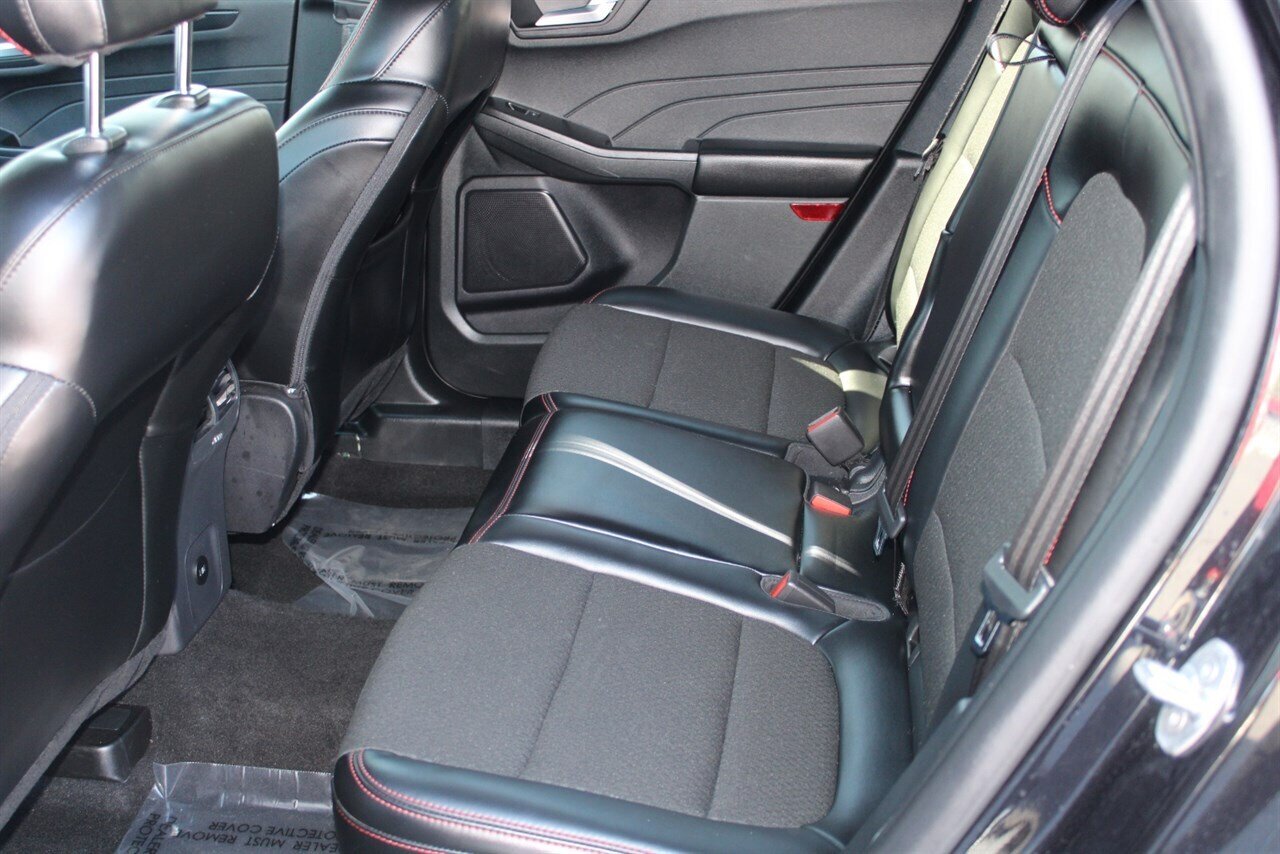 2025 Ford Escape ST-Line Select   - Photo 17 - Reno, NV 89511