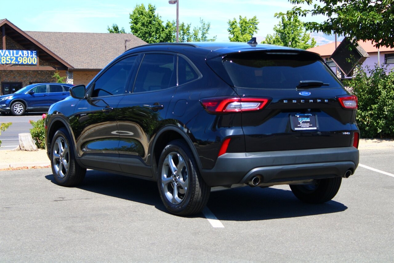 2025 Ford Escape ST-Line Select - Photo 2 - Reno, NV 89511