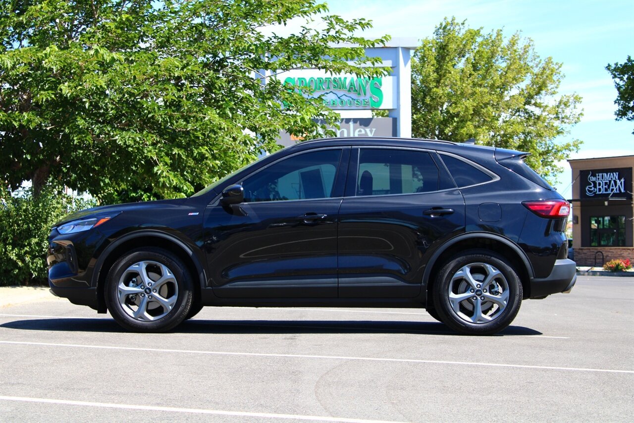 2025 Ford Escape ST-Line Select - Photo 10 - Reno, NV 89511