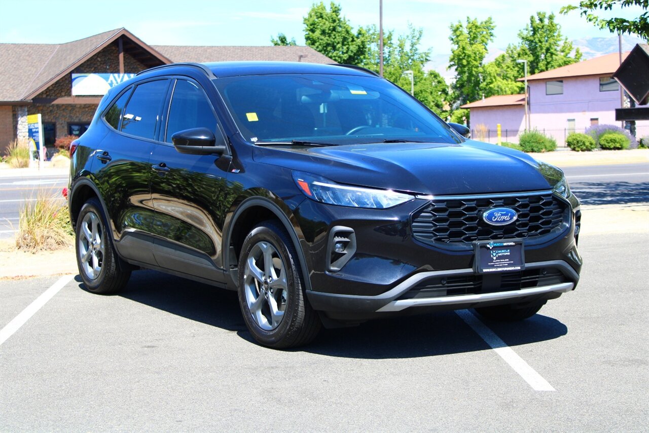2025 Ford Escape ST-Line Select - Photo 1 - Reno, NV 89511