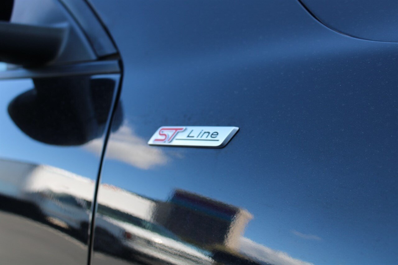 2025 Ford Escape ST-Line Select   - Photo 11 - Reno, NV 89511
