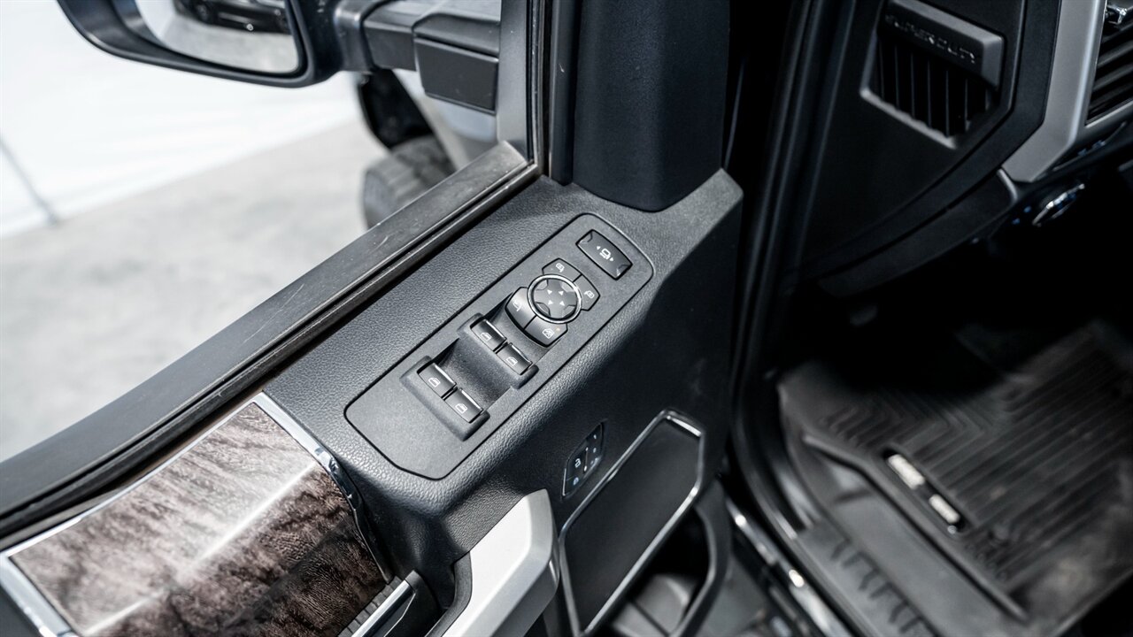 2019 Ford F-350 Lariat   - Photo 24 - Reno, NV 89511