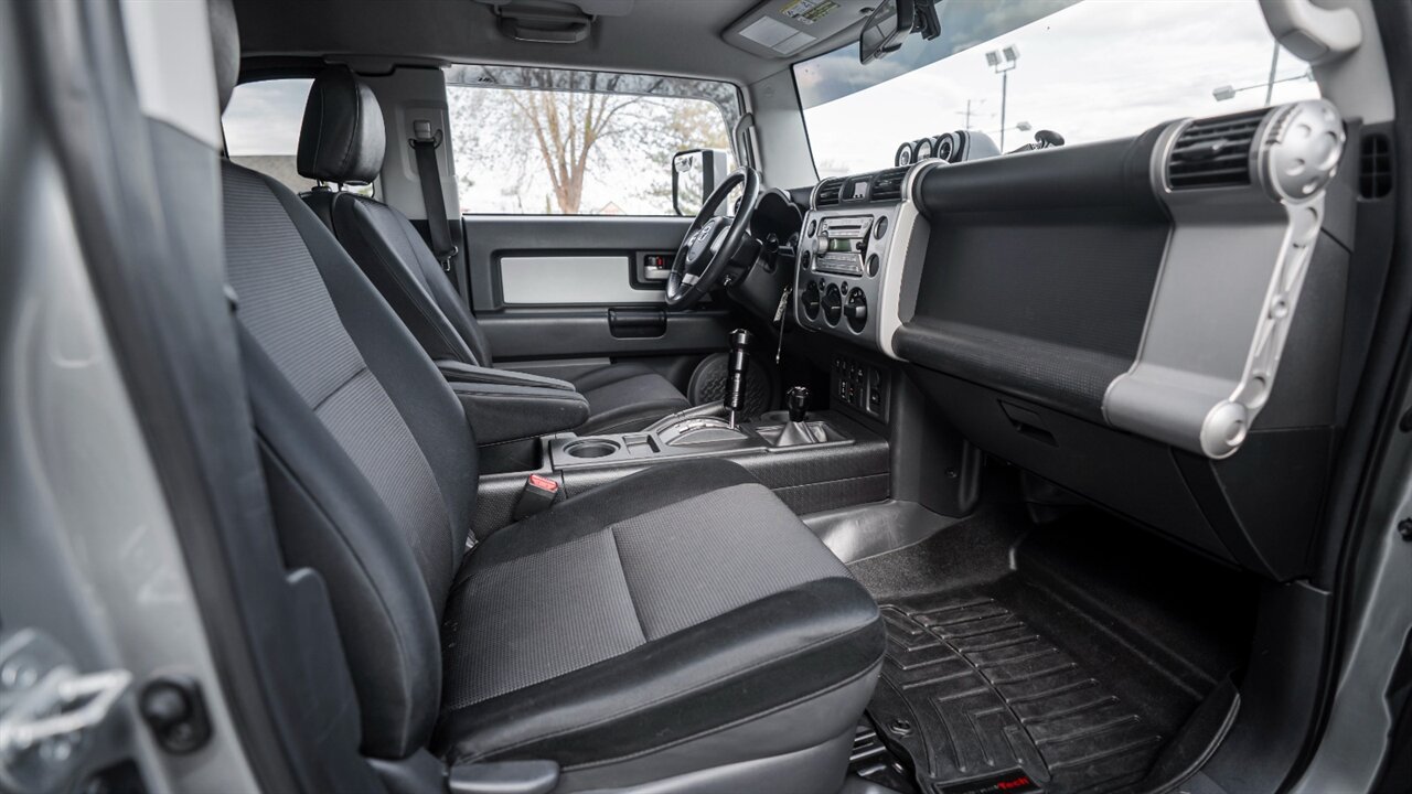 2010 Toyota FJ Cruiser - Photo 19 - Reno, NV 89511