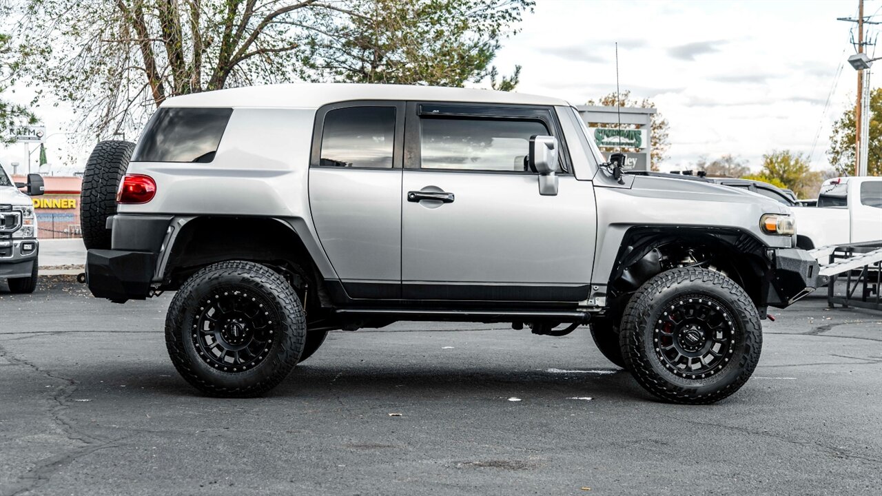 2010 Toyota FJ Cruiser - Photo 5 - Reno, NV 89511