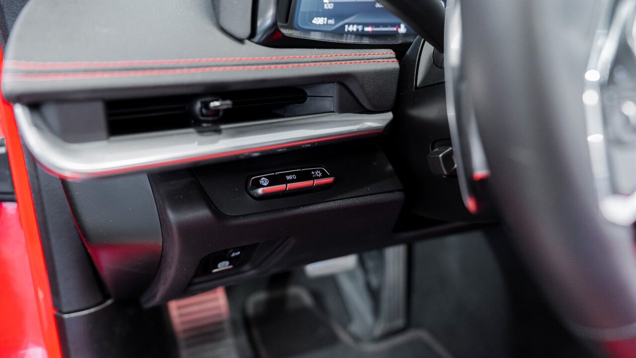 2021 Chevrolet Corvette Stingray 2LT   - Photo 16 - Reno, NV 89511