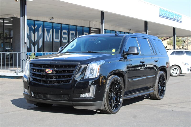 2020 Cadillac Escalade Luxury  