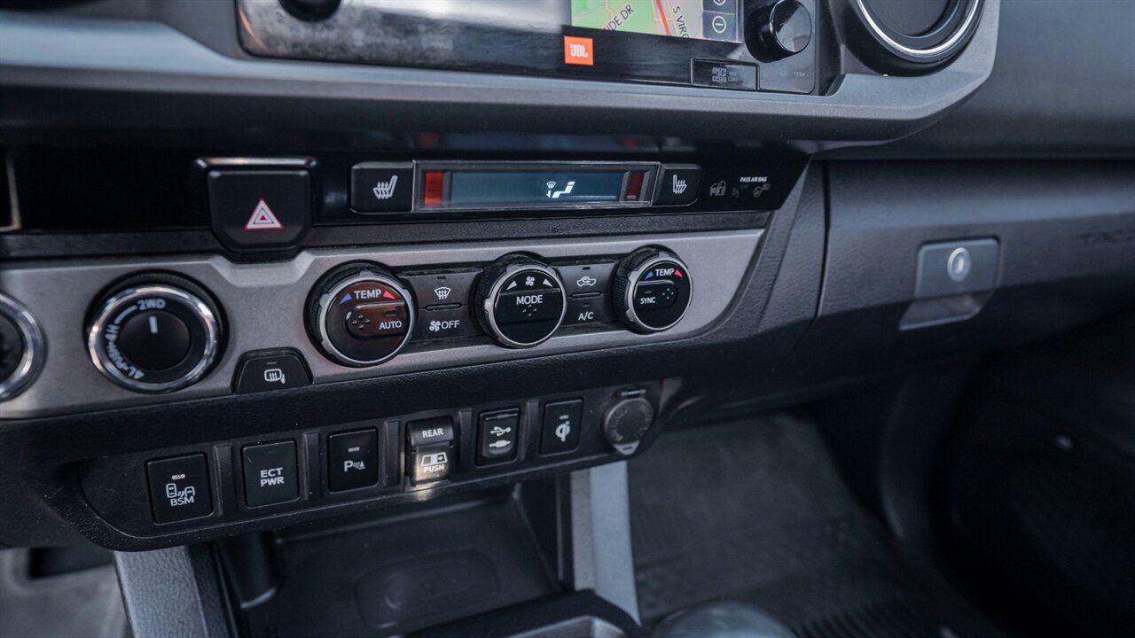 2018 Toyota Tacoma TRD Off-Road V6   - Photo 33 - Reno, NV 89511