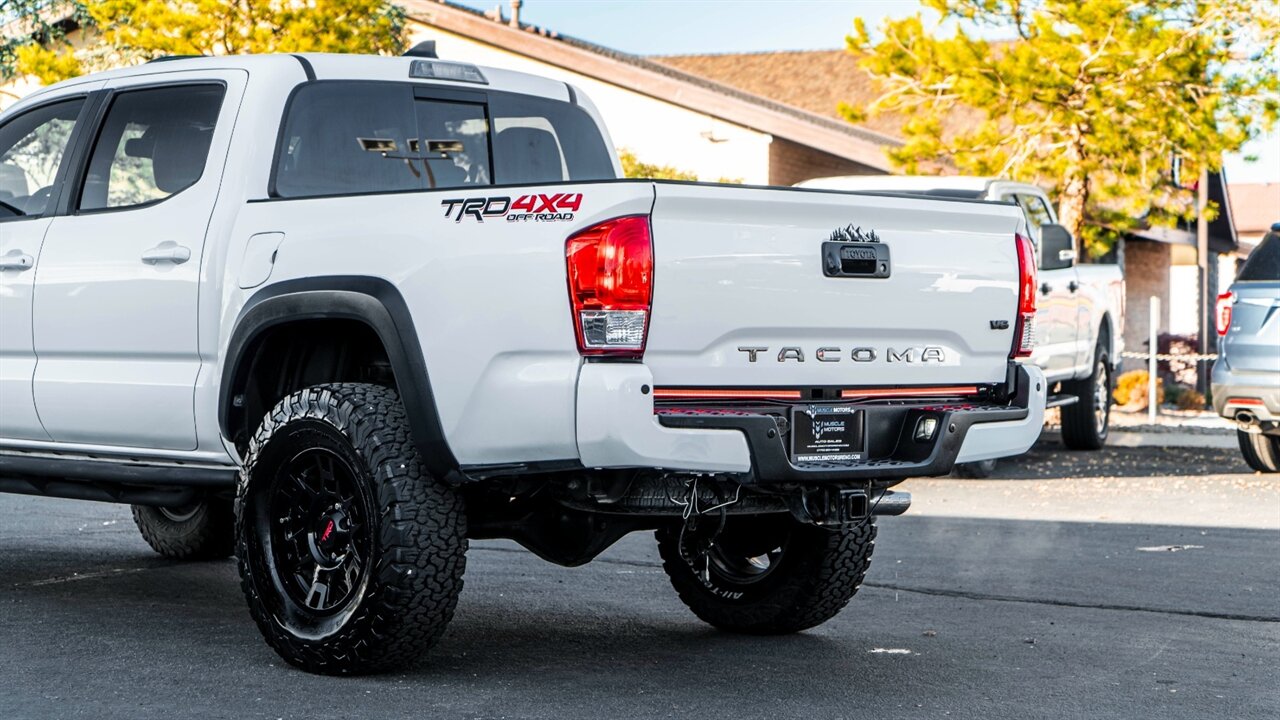 2018 Toyota Tacoma TRD Off-Road V6   - Photo 12 - Reno, NV 89511