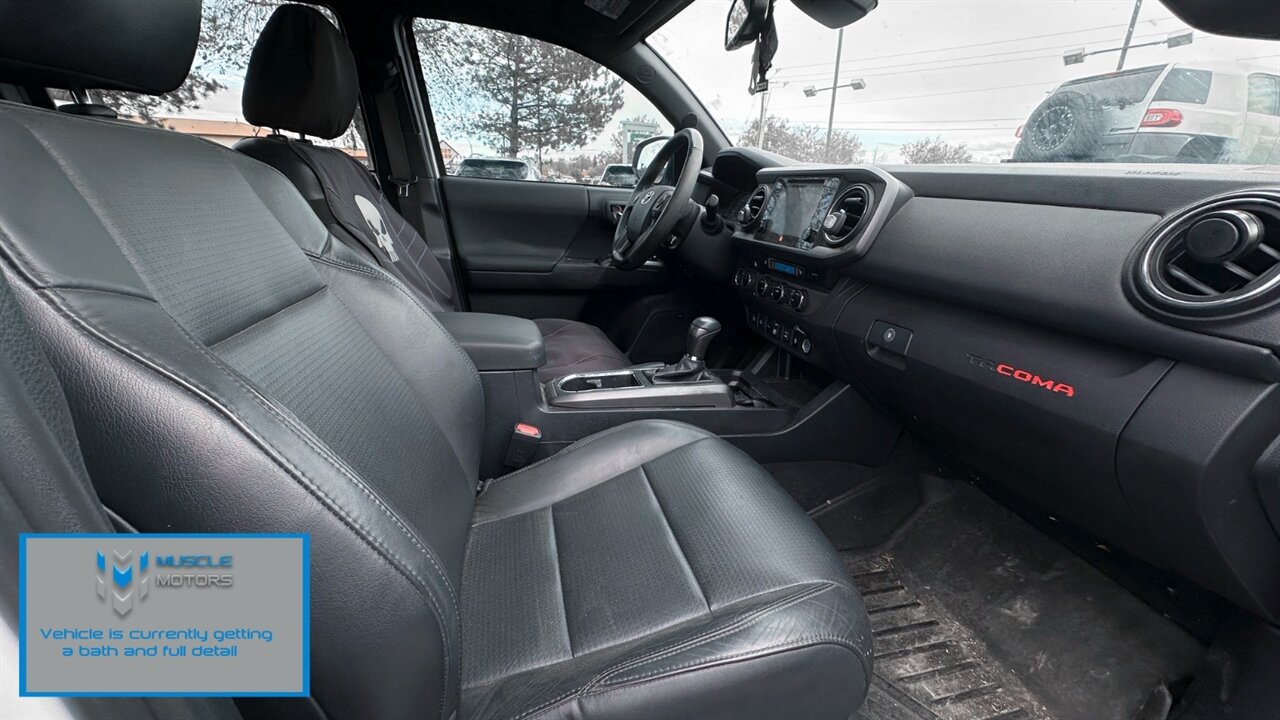 2018 Toyota Tacoma TRD Off-Road V6 - Photo 12 - Reno, NV 89511