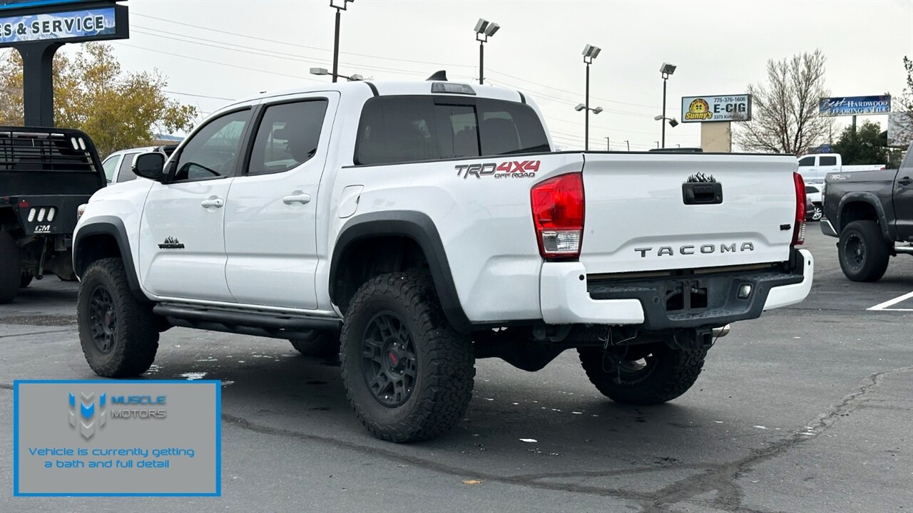 2018 Toyota Tacoma TRD Off-Road V6 - Photo 2 - Reno, NV 89511