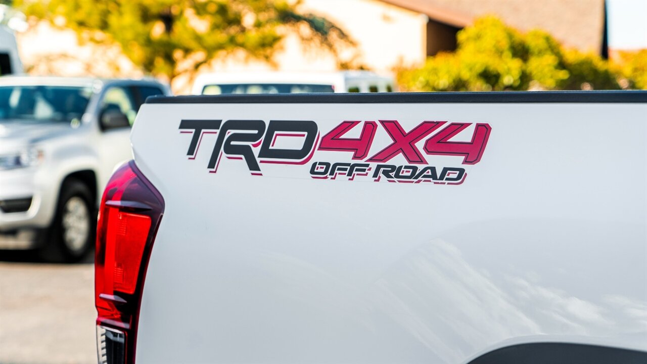 2018 Toyota Tacoma TRD Off-Road V6   - Photo 15 - Reno, NV 89511