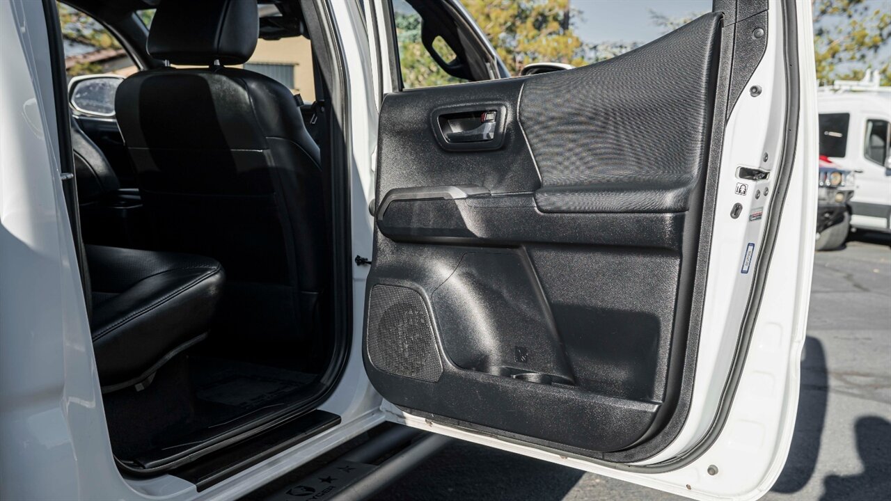 2018 Toyota Tacoma TRD Off-Road V6   - Photo 39 - Reno, NV 89511