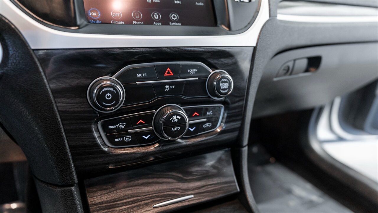 2022 Chrysler 300 Series Touring   - Photo 30 - Reno, NV 89511