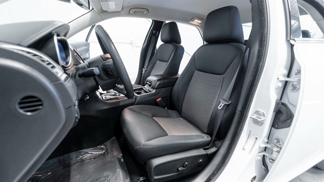 2022 Chrysler 300 Series Touring   - Photo 15 - Reno, NV 89511