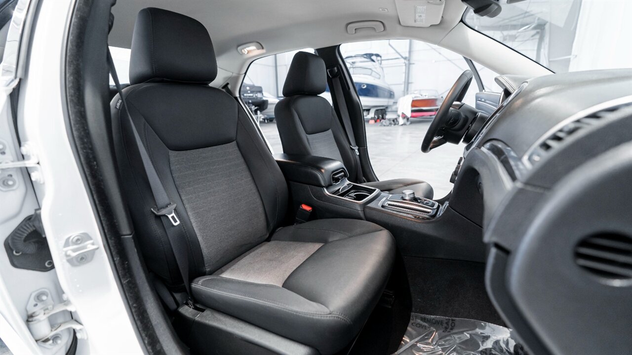 2022 Chrysler 300 Series Touring   - Photo 19 - Reno, NV 89511