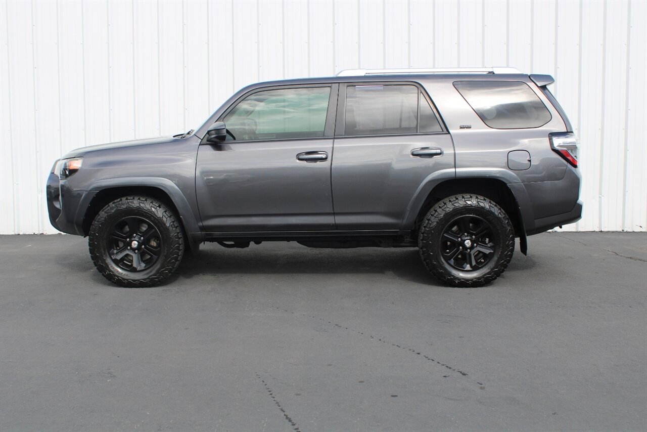 2016 Toyota 4Runner SR5   - Photo 6 - Reno, NV 89511