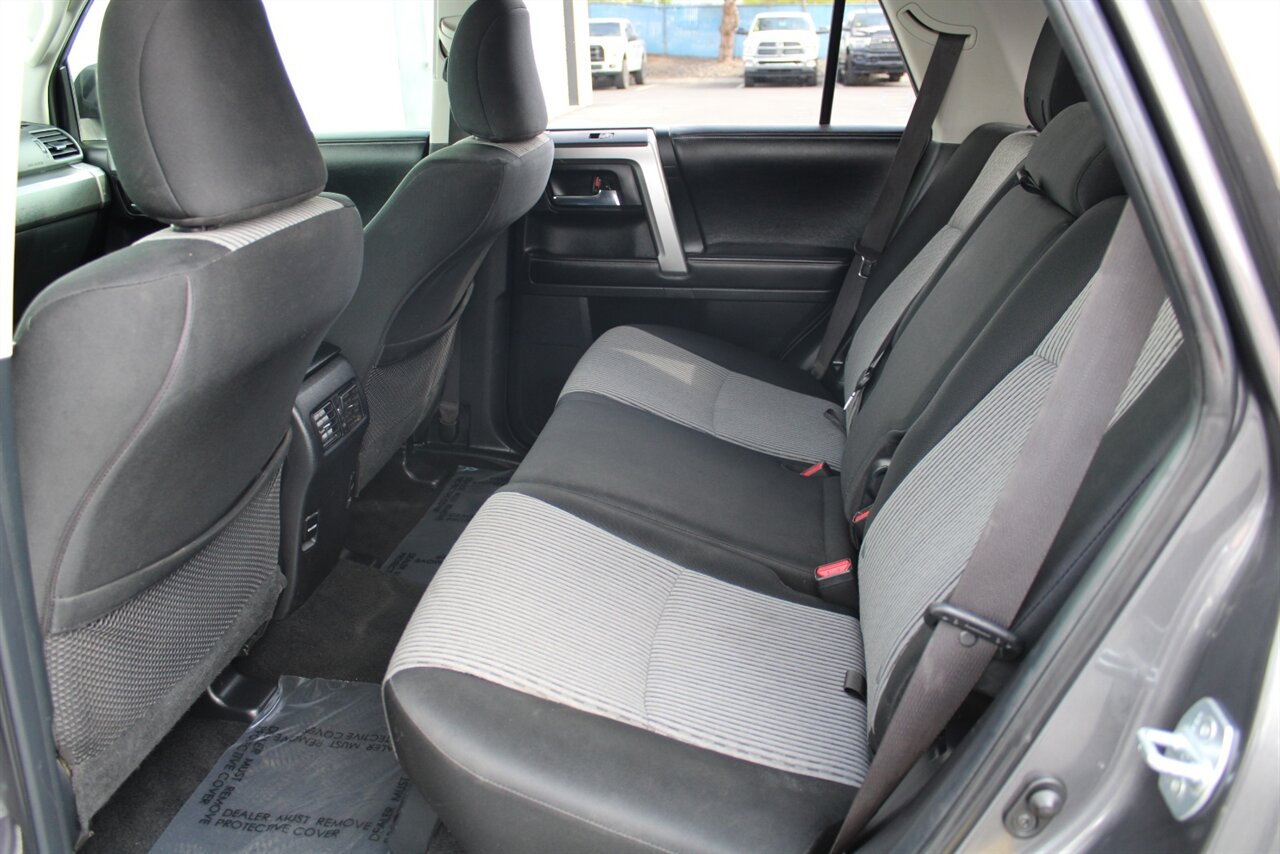 2016 Toyota 4Runner SR5   - Photo 21 - Reno, NV 89511