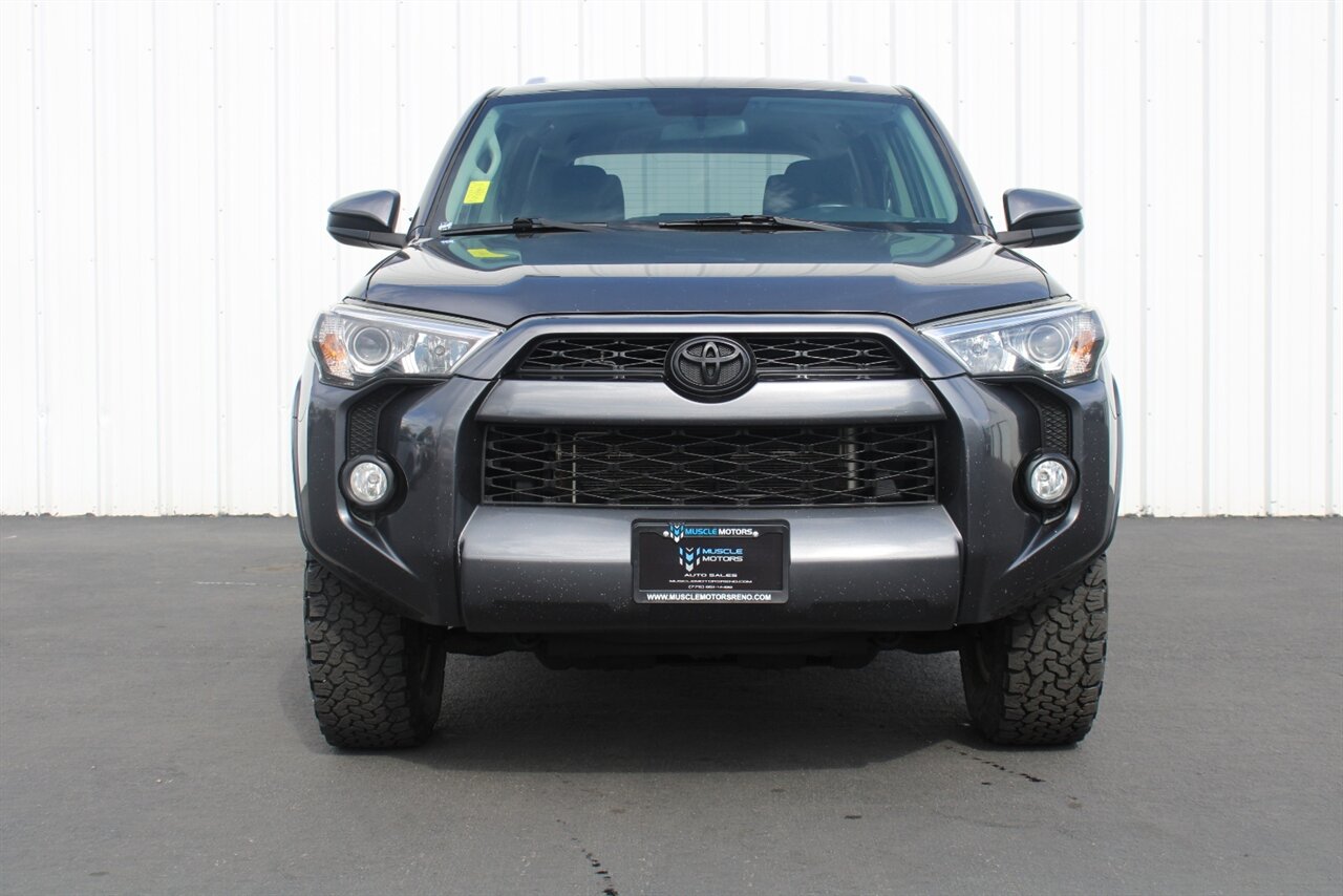 2016 Toyota 4Runner SR5   - Photo 8 - Reno, NV 89511