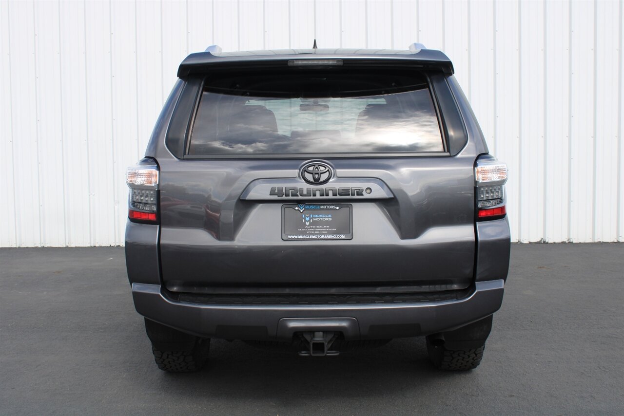 2016 Toyota 4Runner SR5   - Photo 5 - Reno, NV 89511