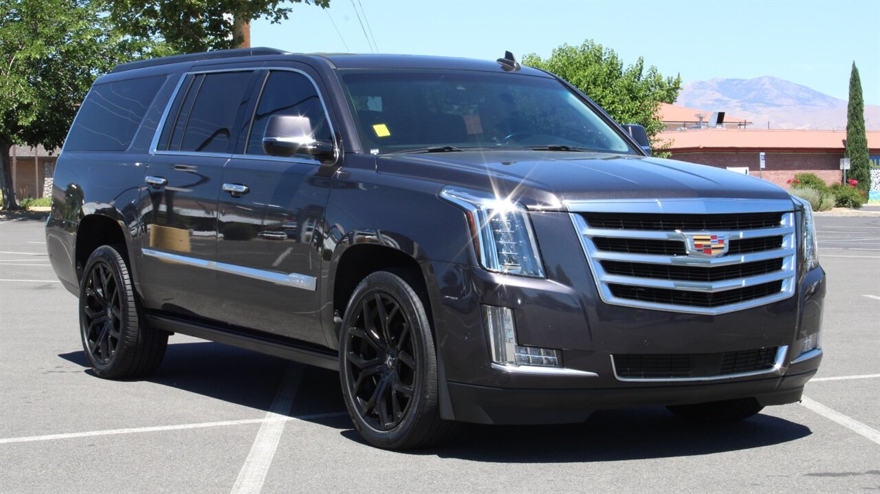 2018 Cadillac Escalade ESV Premium   - Photo 1 - Reno, NV 89511
