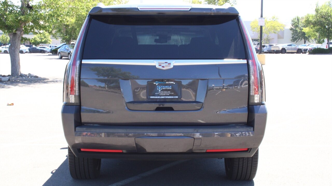 2018 Cadillac Escalade ESV Premium   - Photo 6 - Reno, NV 89511