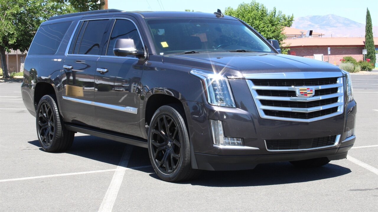 2018 Cadillac Escalade ESV Premium   - Photo 3 - Reno, NV 89511