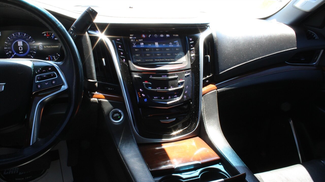 2018 Cadillac Escalade ESV Premium   - Photo 21 - Reno, NV 89511