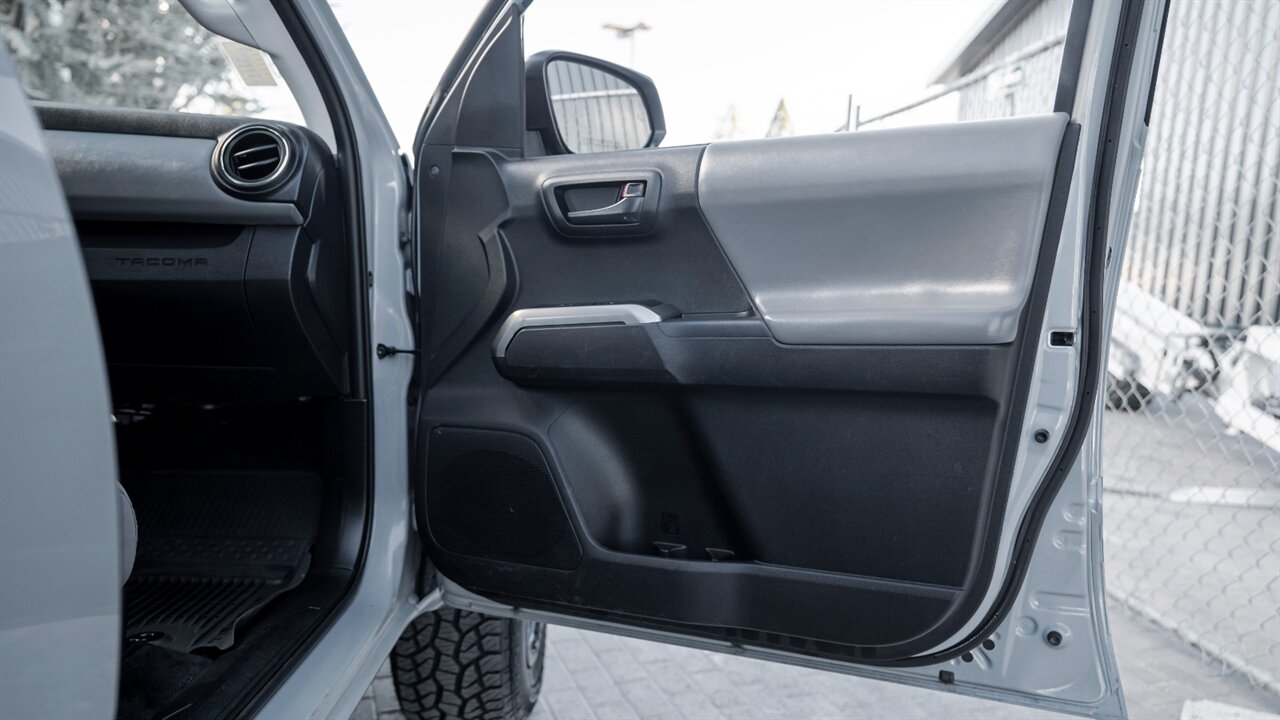 2021 Toyota Tacoma SR5 V6 - Photo 31 - Reno, NV 89511