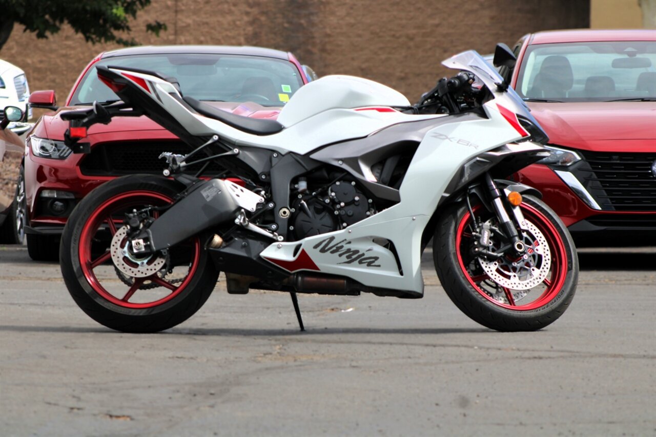 2025 Kawasaki Ninja ABS KRT Edition - Photo 7 - Reno, NV 89511