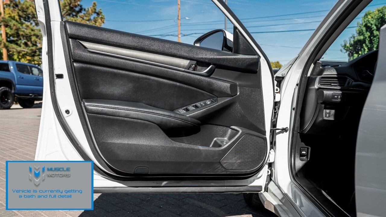 2019 Honda Accord LX - Photo 17 - Reno, NV 89511