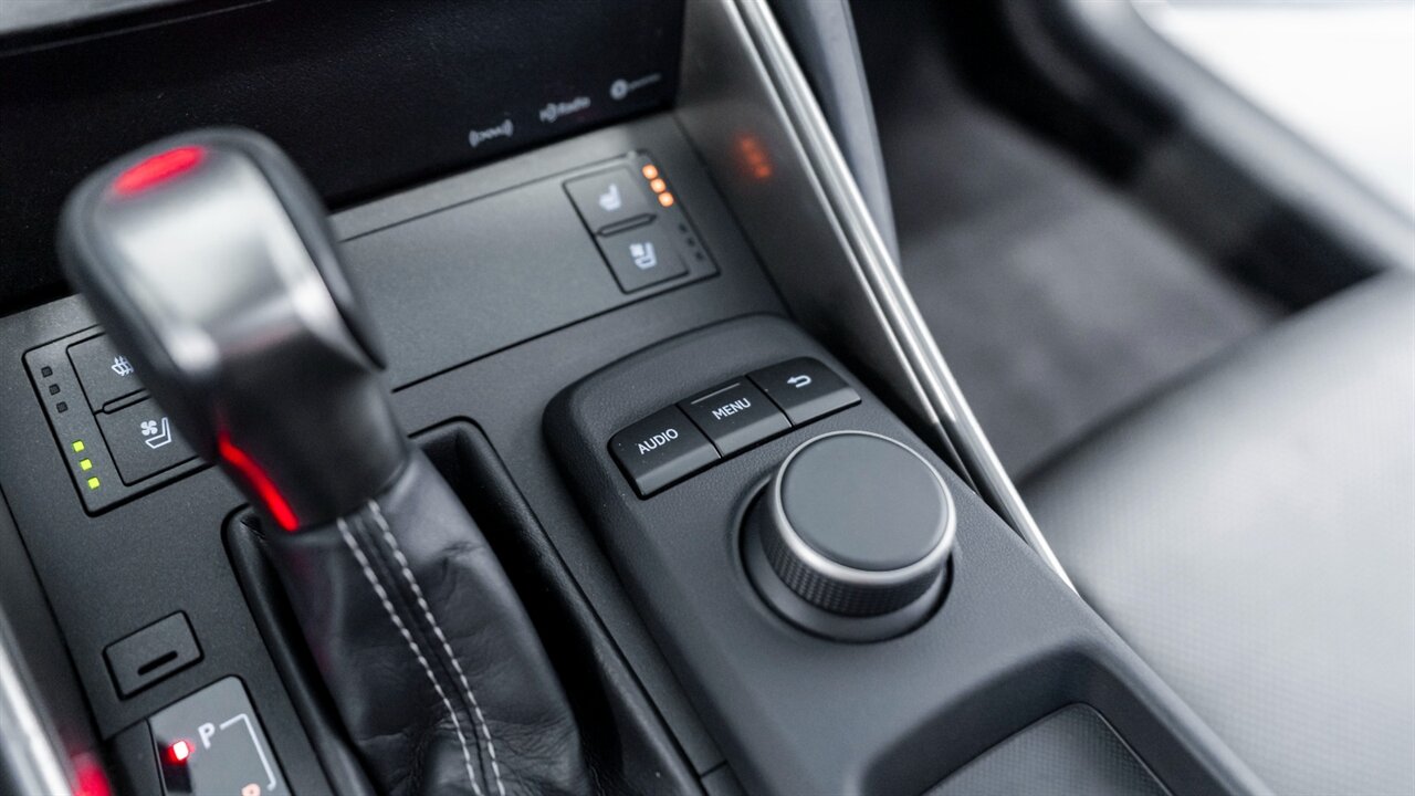 2017 Lexus IS 300   - Photo 33 - Reno, NV 89511