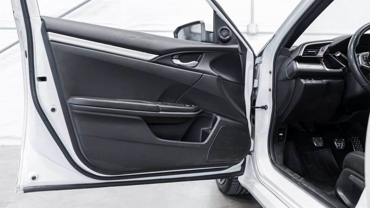 2019 Honda Civic Sport   - Photo 16 - Reno, NV 89511