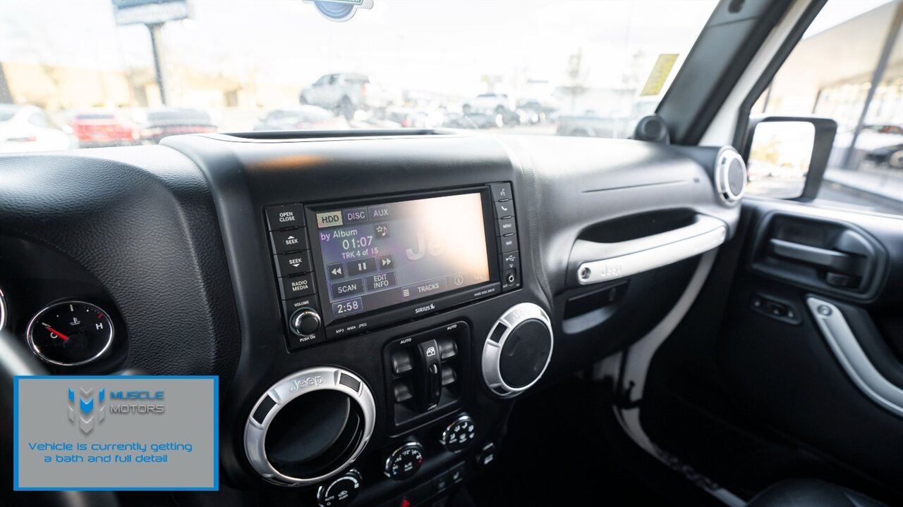 2014 Jeep Wrangler Unlimited Rubicon   - Photo 14 - Reno, NV 89511