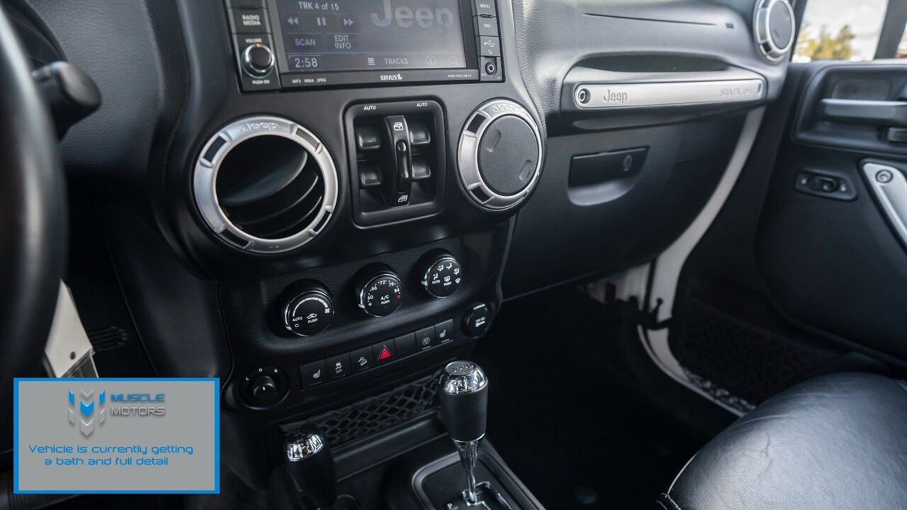 2014 Jeep Wrangler Unlimited Rubicon   - Photo 15 - Reno, NV 89511